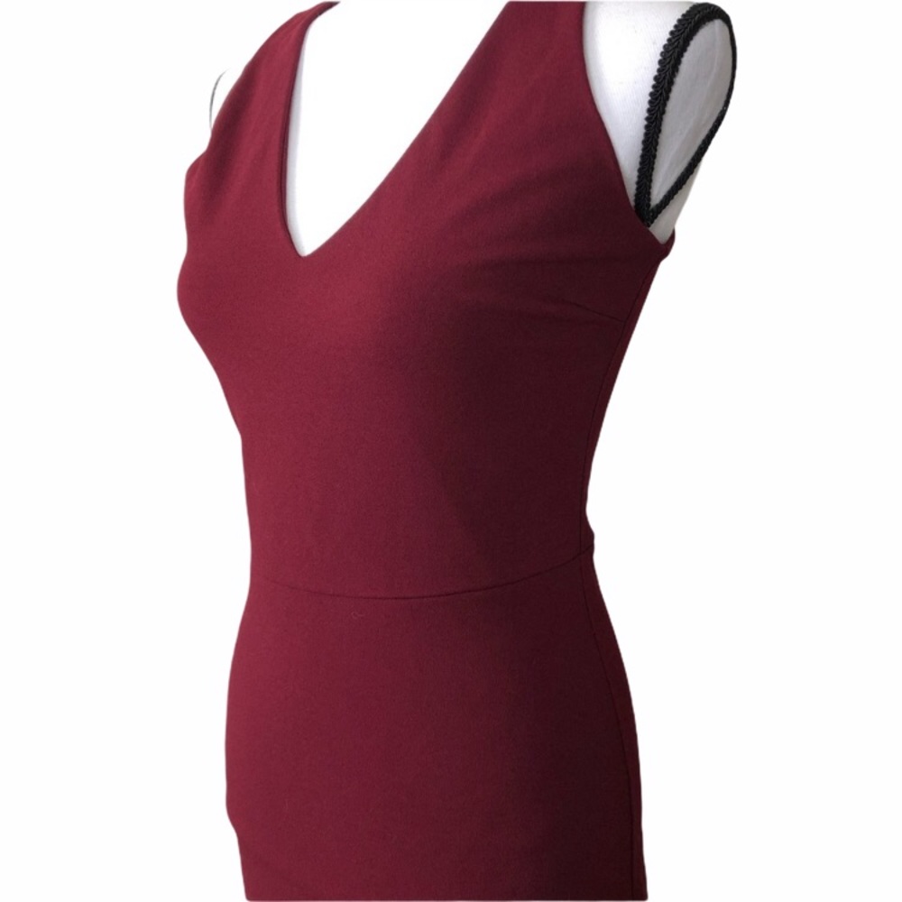NWOT Love...ady Burgundy fitted sleeveless dress